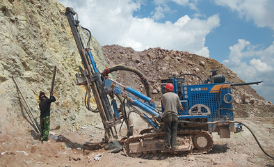 黑金剛鉆機礦山爆破工程案例集錦與技術(shù)應(yīng)用分析